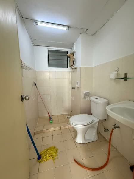 Apartment for Rent at Bayu Puteri - Vivian Ho - Bathroom - PropertyGuru.com.my