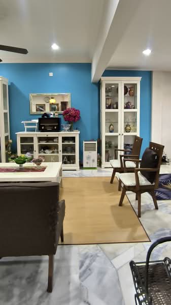 2-storey Terraced House for Sale in Taman Dato Ahmad Razali (Ampang) - Kashfi Sharifuddin - Living Room - PropertyGuru.com.my