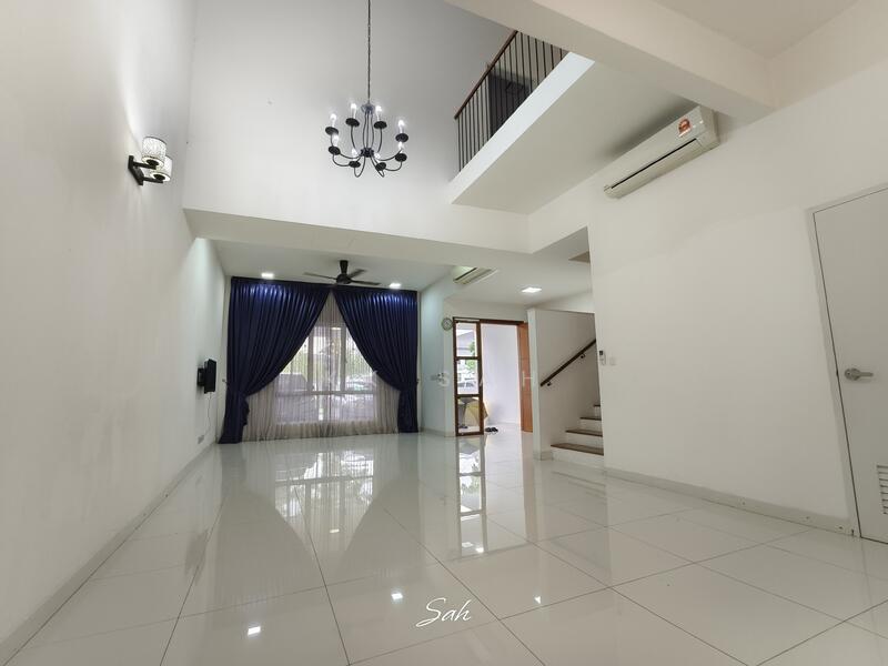 Parkfield Residences untuk Untuk Dijual - RM 788,000, Mac 2026 - Living Room - PropertyGuru.com.my