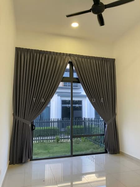 Semi-Detached House for Rent in Setia Alam (Selangor) - Tan Shyue Chuan - Living Room - PropertyGuru.com.my