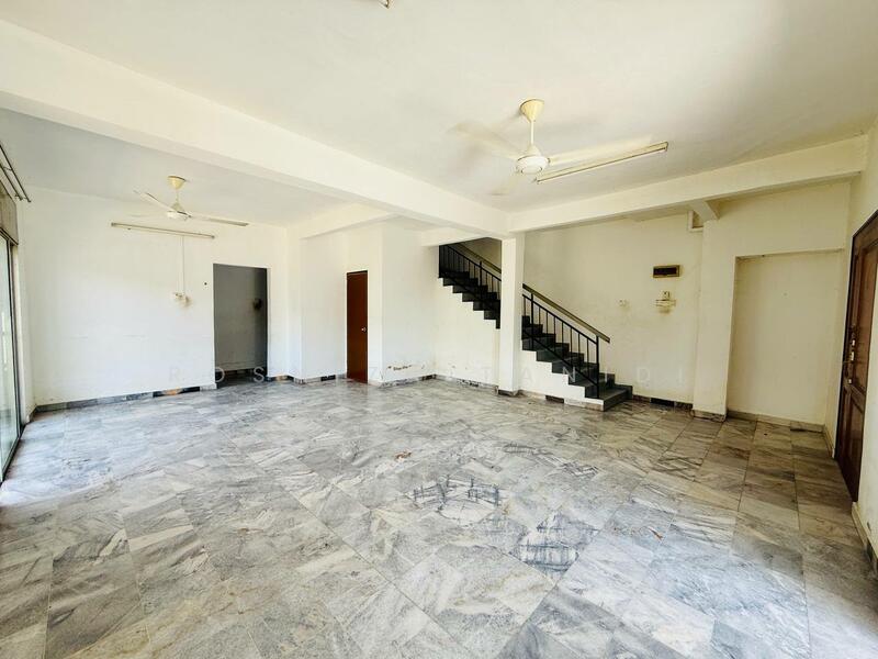 Rumah Teres 2 Tingkat untuk Dijual di Taman Seremban Jaya (Rantau) - Rosniza Tanidi - Living Room - PropertyGuru.com.my