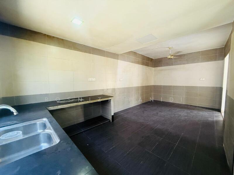 Rumah Teres 2 Tingkat untuk Dijual di Taman Seremban Jaya (Rantau) - Rosniza Tanidi - Kitchen - PropertyGuru.com.my