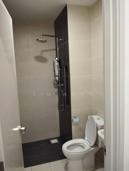 Kediaman Servis untuk Dijual di Pacific Star (Service Residence) - Tim Wong - Bathroom - PropertyGuru.com.my