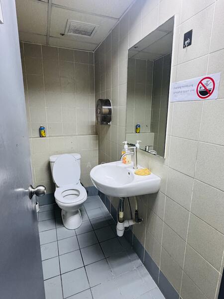 Pejabat untuk Disewa di Mid Valley City (Kuala Lumpur) - Grace Ho - Bathroom - PropertyGuru.com.my