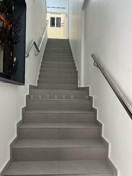 Kedai / Pejabat untuk Dijual di South Port (Pelabuhan Selatan) (Port Klang (Pelabuhan Klang)) - Esther Ng - Corridor - PropertyGuru.com.my