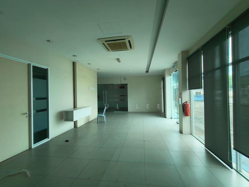 Factory for Sale in Taman Bukit Minyak (Bukit Minyak) - Paul Lee - Corridor - PropertyGuru.com.my