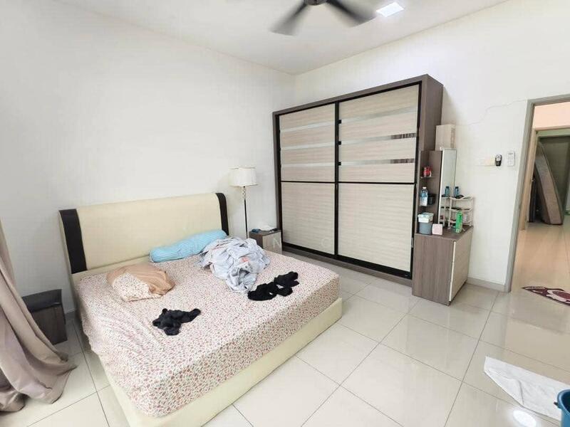 For Sale - Dato Onn Dato Onn Datos Onns