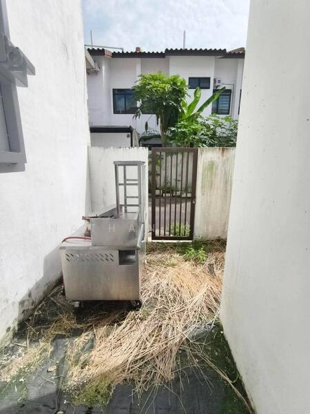 For Sale - Dato Onn Dato Onn Datos Onns