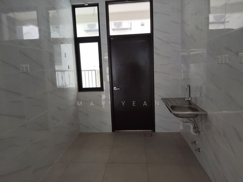 2.5-storey Terraced House for Sale in Bandar Puchong Utama (Puchong) - May Yean - Kitchen - PropertyGuru.com.my