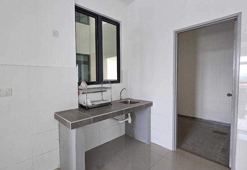 Servis Apartment untuk Disewa di Serviced Residence @ The Louvre @ Country Heights - Danny Chan - Kitchen - PropertyGuru.com.my