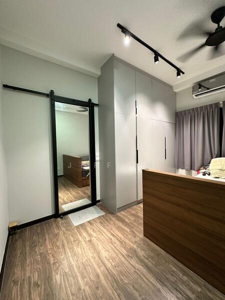 Untuk Disewa - Embayu