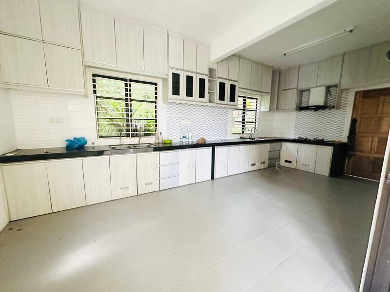 Untuk Dijual - Taman Desa Utama