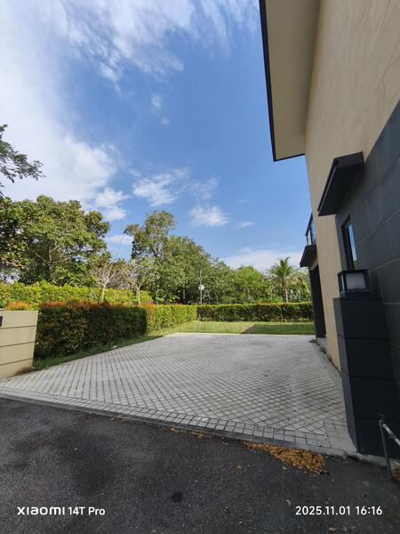 Untuk Disewa - FOREST CITY