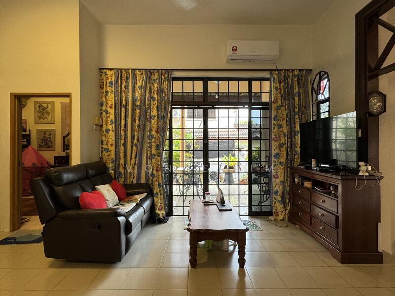 Bungalow for Sale in Batu Ferringhi (Penang) - Evonne Lim - Living Room - PropertyGuru.com.my