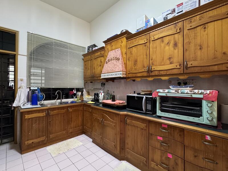 Bungalow for Sale in Batu Ferringhi (Penang) - Evonne Lim - Kitchen - PropertyGuru.com.my