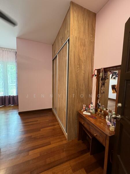 Untuk Dijual - valencia