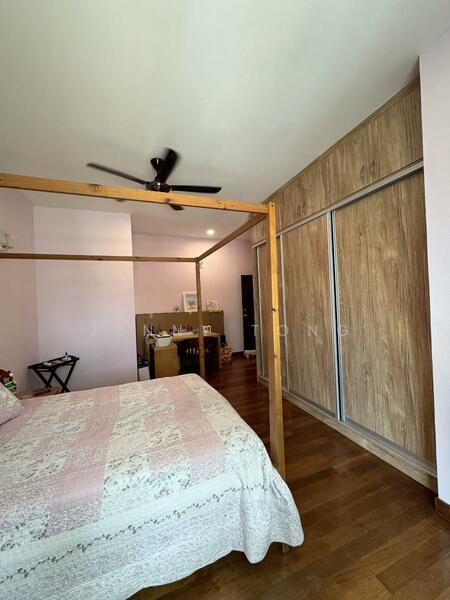 Untuk Dijual - valencia