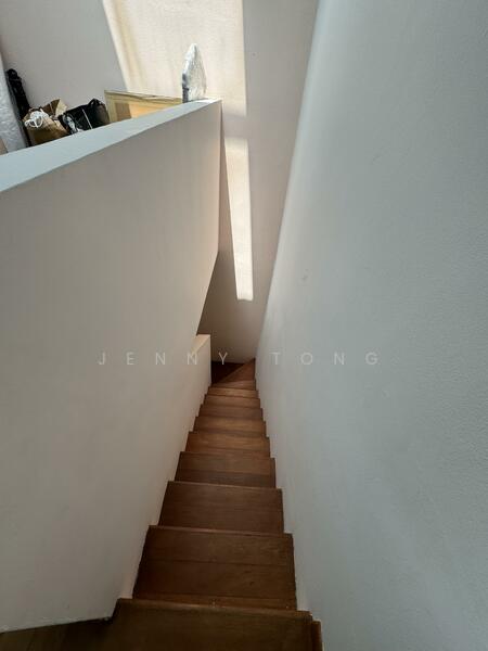 Untuk Dijual - valencia