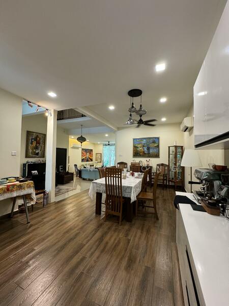 Untuk Dijual - valencia