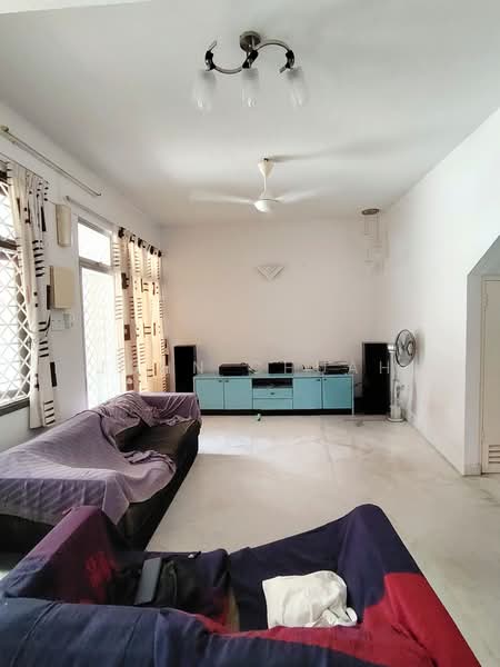 2-storey Terraced House for Sale in Taman Ipoh Selatan (Ipoh) - John Chuah - Living Room - PropertyGuru.com.my
