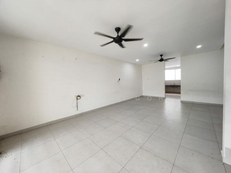 Rumah Teres 2-Tingkat untuk Dijual di Bandar Baru Sri Klebang (Chemor) - Donald Goh - Living Room - PropertyGuru.com.my