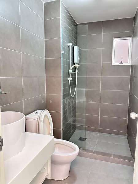 Condominium for Sale at Rimba Residence - EE Ling - Bathroom - PropertyGuru.com.my