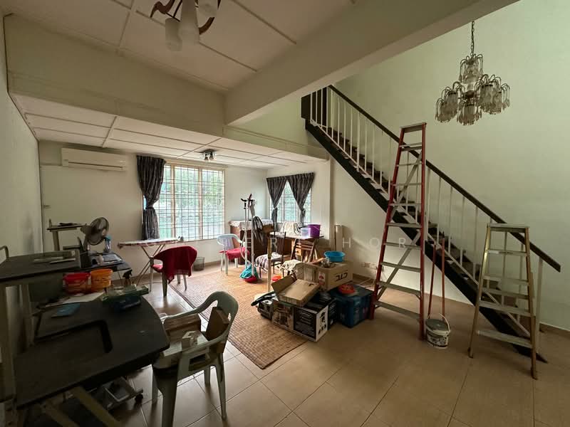 Taman Bukit Jaya untuk Untuk Dijual - RM 899,999, Mac 2026 - Living Room - PropertyGuru.com.my