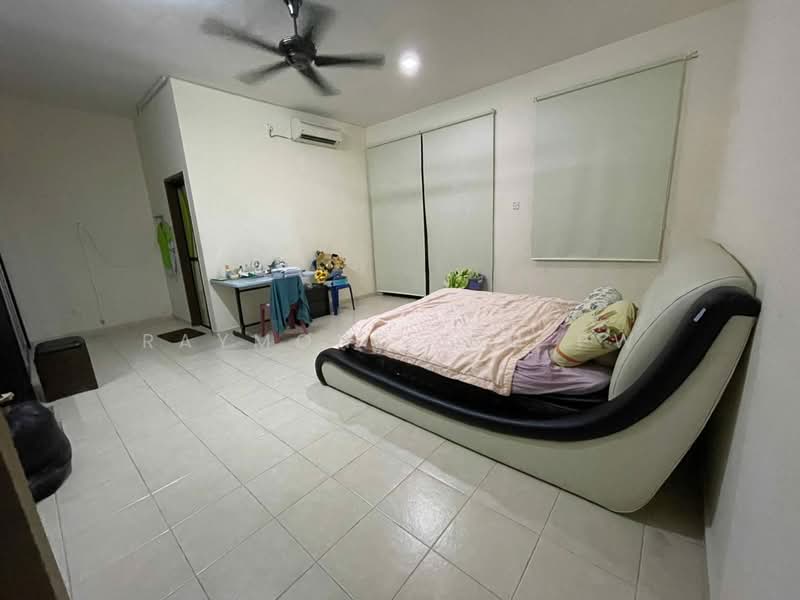 2-storey Terraced House for Sale in Melaka (Melaka City) - Raymond Lim PW - Bedroom - PropertyGuru.com.my