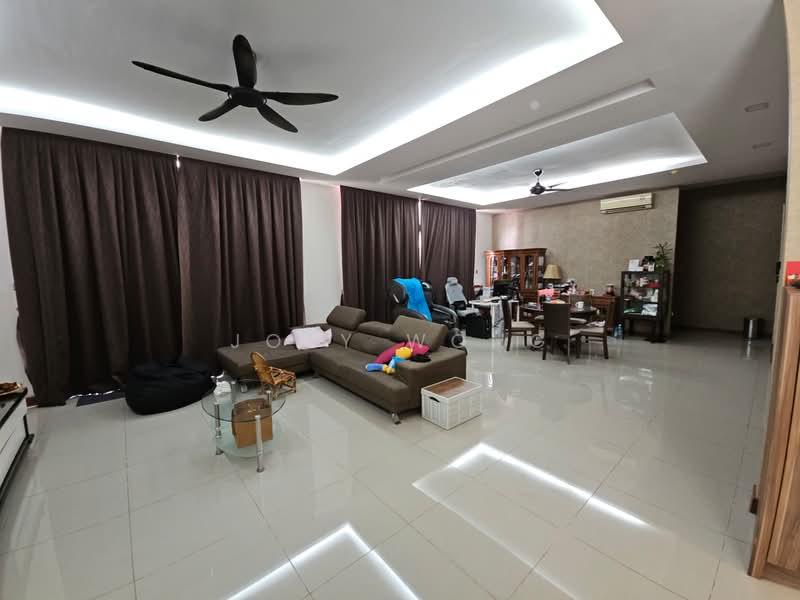Semi-Detached House for Sale in Taman Equine (Seri Kembangan) - Joey Wong - Living Room - PropertyGuru.com.my