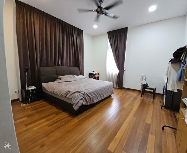 Semi-Detached House for Sale in Taman Equine (Seri Kembangan) - Joey Wong - Bedroom - PropertyGuru.com.my