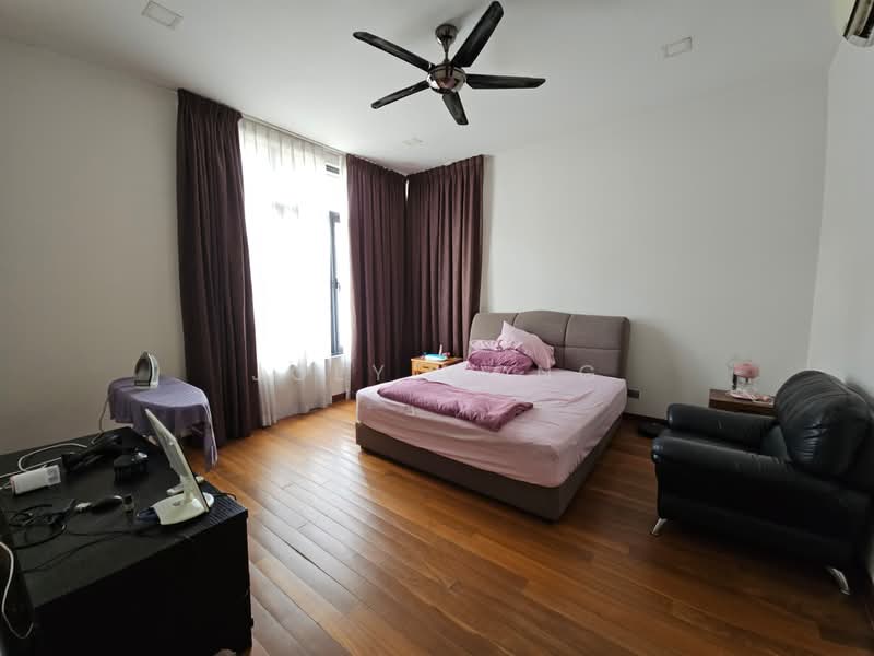 Semi-Detached House for Sale in Taman Equine (Seri Kembangan) - Joey Wong - Bedroom - PropertyGuru.com.my