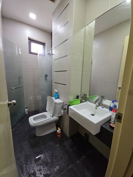 Semi-Detached House for Sale in Taman Equine (Seri Kembangan) - Joey Wong - Bathroom - PropertyGuru.com.my