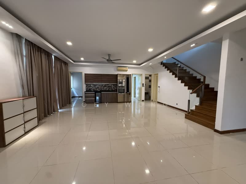 Semi-Detached House for Sale in Taman Equine (Seri Kembangan) - Joey Wong - Living Room - PropertyGuru.com.my