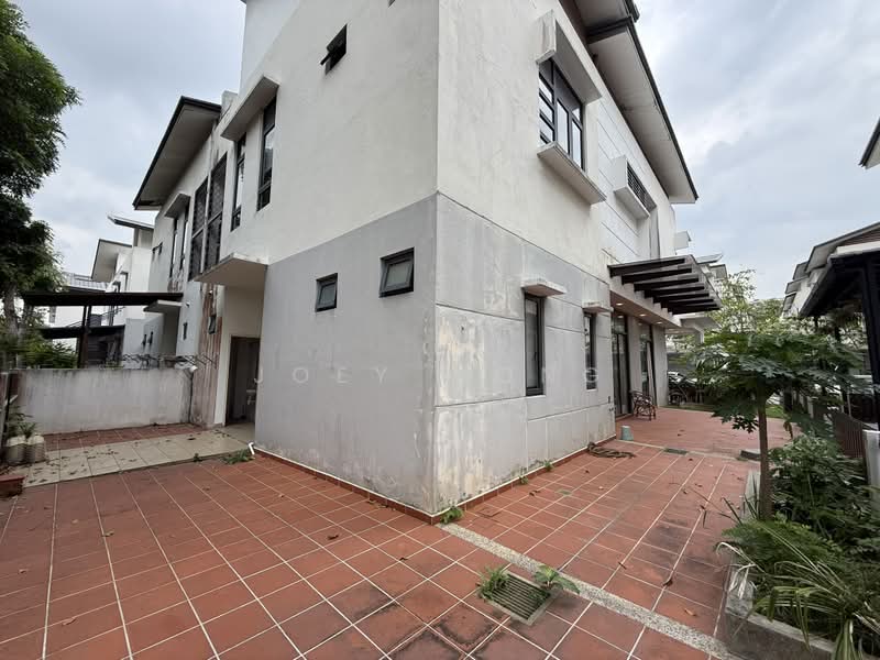 Semi-Detached House for Sale in Taman Equine (Seri Kembangan) - Joey Wong - Exterior - PropertyGuru.com.my