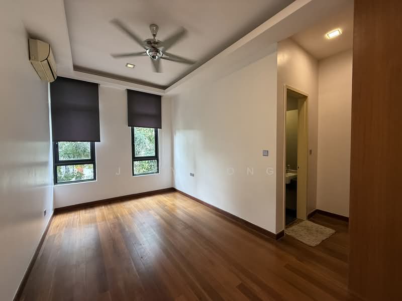 Semi-Detached House for Sale in Taman Equine (Seri Kembangan) - Joey Wong - Bedroom - PropertyGuru.com.my
