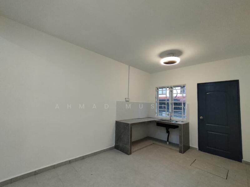 Untuk Dijual - Jalan Bakawali Bukit Sentosa