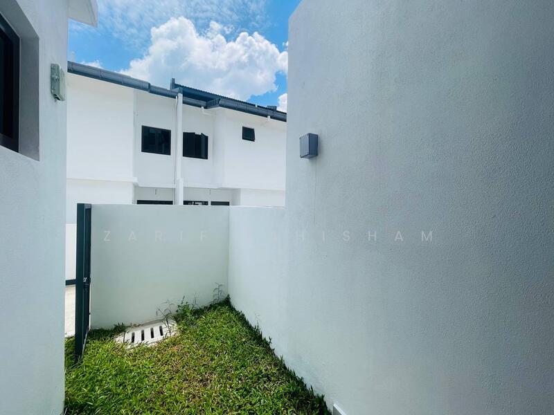 2-storey Terraced House for Sale in Sepang (Selangor) - Zarif Zahisham - PropertyGuru.com.my