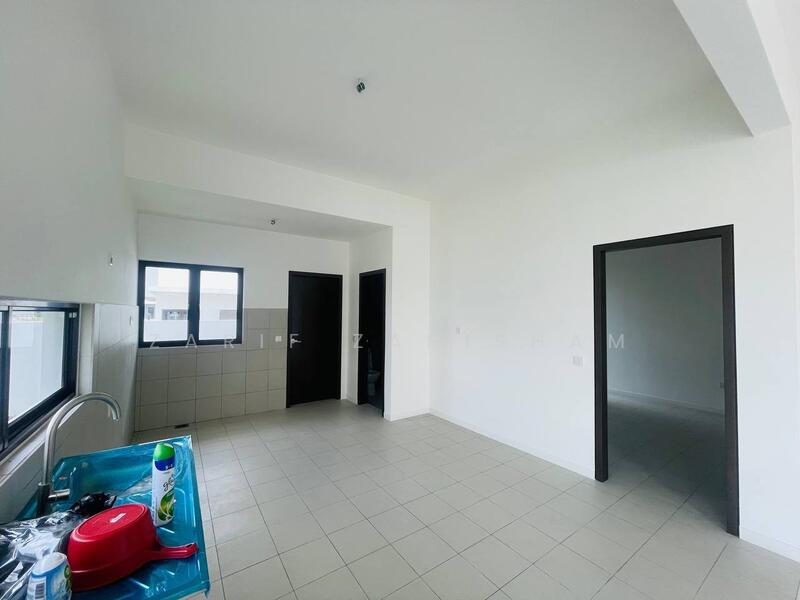 2-storey Terraced House for Sale in Sepang (Selangor) - Zarif Zahisham - PropertyGuru.com.my
