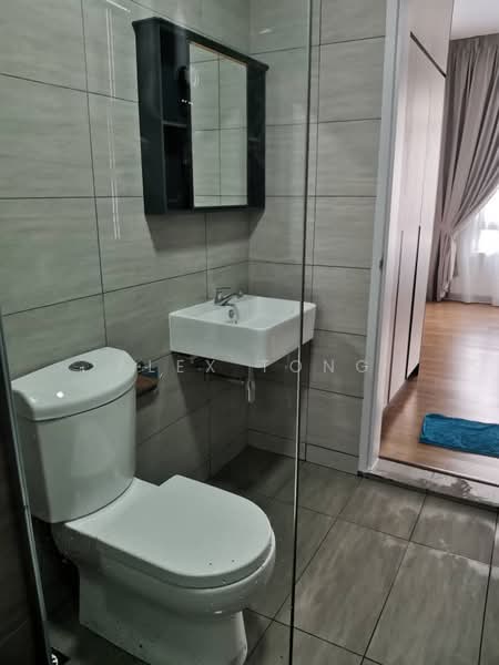 Servis Apartment untuk Disewa di The Amber Residence @ TwentyFive.7 - Alex Tong - Bathroom - PropertyGuru.com.my