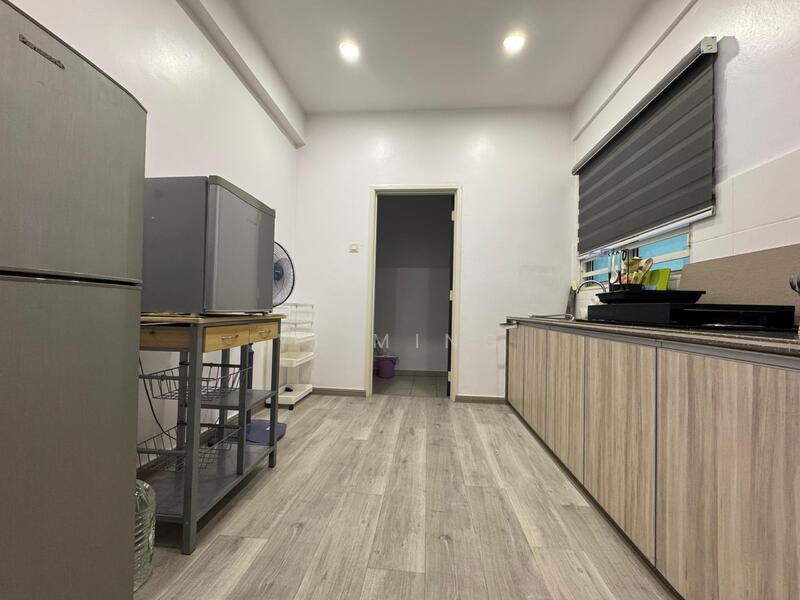 Untuk Dijual - One World 2 (1-Sky)