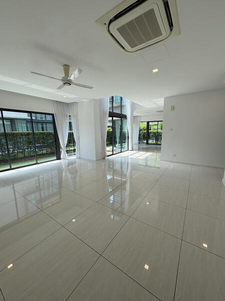 Bungalow for Sale in Leisure Farm (Gelang Patah) - Krystal Ho - Living Room - PropertyGuru.com.my