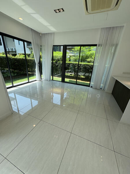 Bungalow for Sale in Leisure Farm (Gelang Patah) - Krystal Ho - Living Room - PropertyGuru.com.my