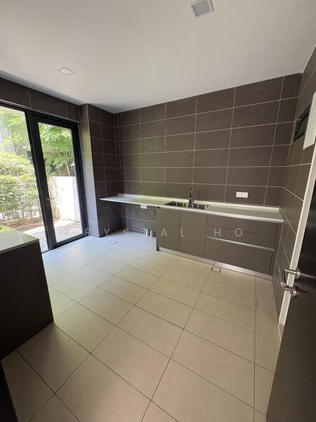 Bungalow for Sale in Leisure Farm (Gelang Patah) - Krystal Ho - Kitchen - PropertyGuru.com.my