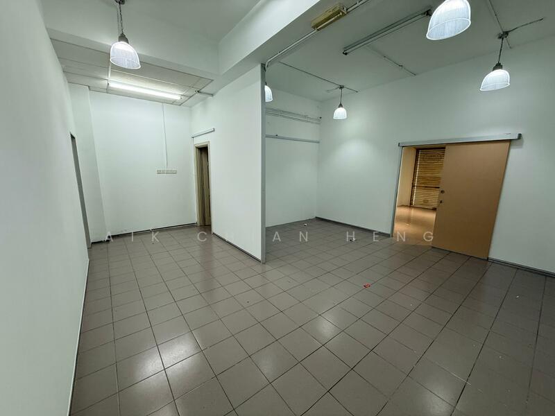 For Rent - Putra Heights : Putra Residence Retail