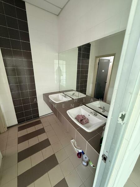 For Rent - Putra Heights : Putra Residence Retail