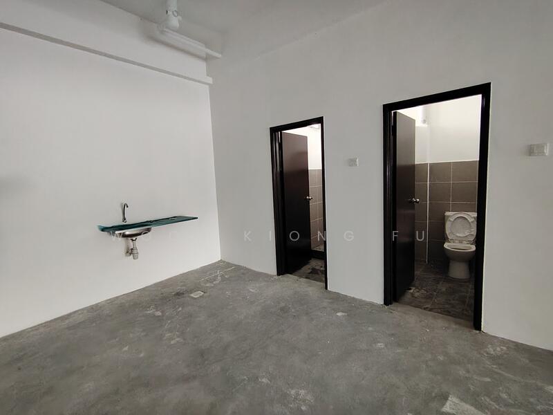  Wash Basin & Ground Floor Toilets