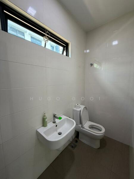 Bungalow House for Rent in Taman Bukit Meringin (Kajang) - Hugo Gooi - Bathroom - PropertyGuru.com.my