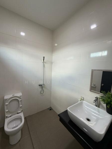 Bungalow House for Rent in Taman Bukit Meringin (Kajang) - Hugo Gooi - Bathroom - PropertyGuru.com.my
