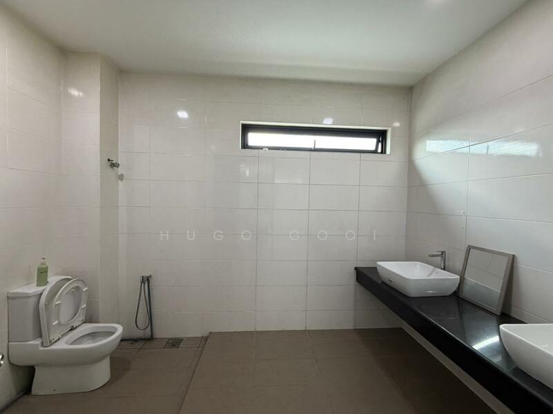 Bungalow House for Rent in Taman Bukit Meringin (Kajang) - Hugo Gooi - Bathroom - PropertyGuru.com.my
