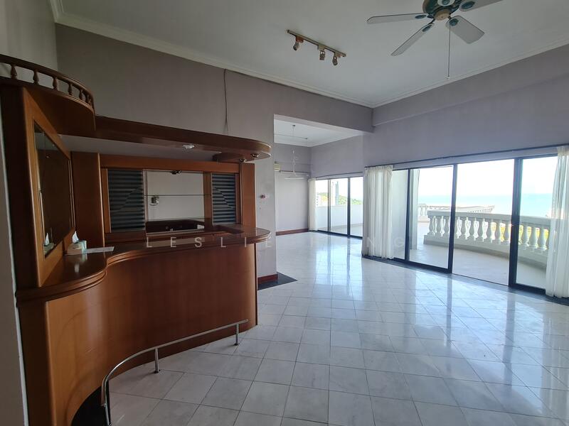 Kondominium untuk Dijual di Seaview Garden - Leslie Hong - Living Room - PropertyGuru.com.my